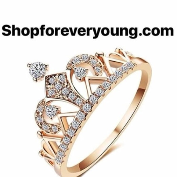 Jewelry - Queen Ring